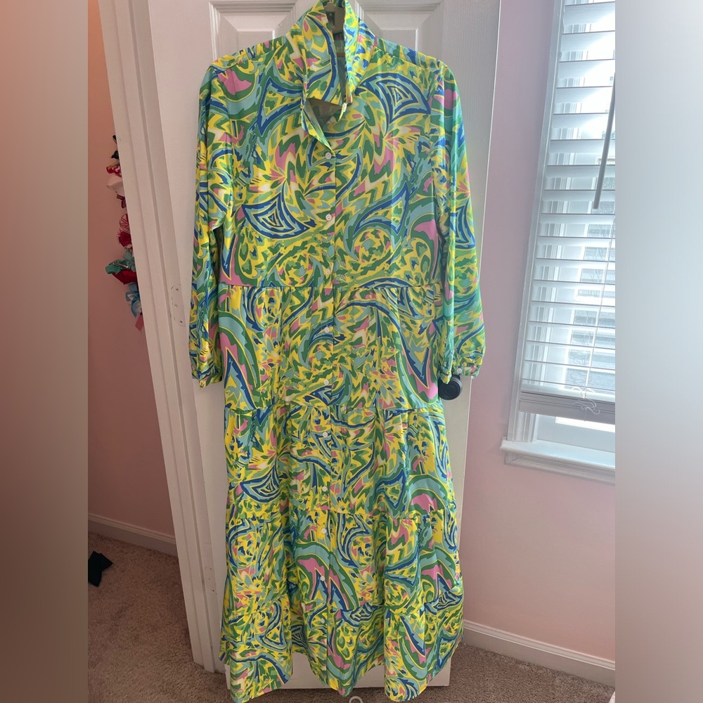Women’s size medium long button up dress with collar